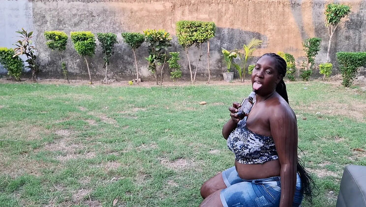 Big Ass Girl Loves Cock So Much She Can't Stop Fucking and Cumming on G-Spot