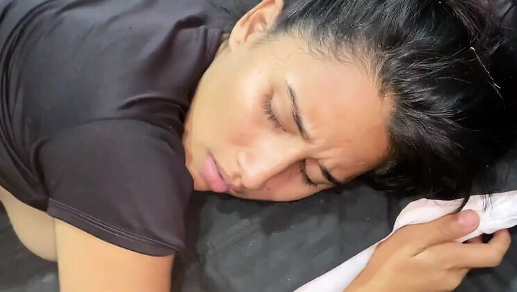 Yeison fucks stepmom's tight pussy - rough anal & blowjob amateur homemade