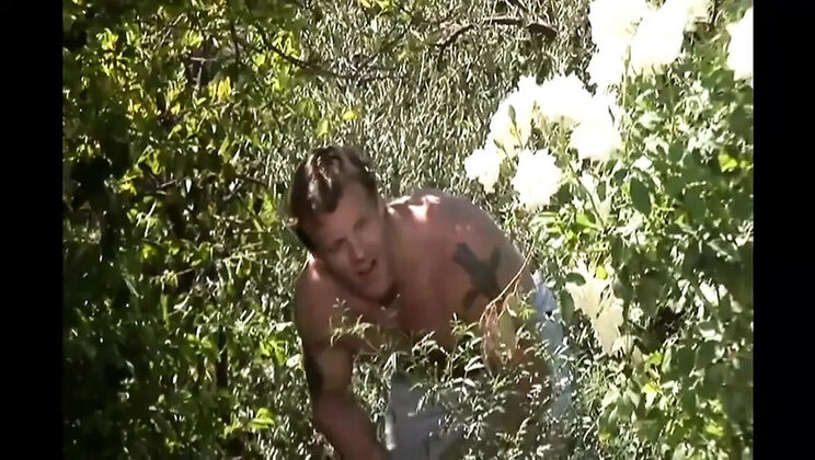 Linda Friday Loves Seth Dickens Big Cock Inside Her - Outdoor Pool Sex with Busty Tits and Cum in Mouth