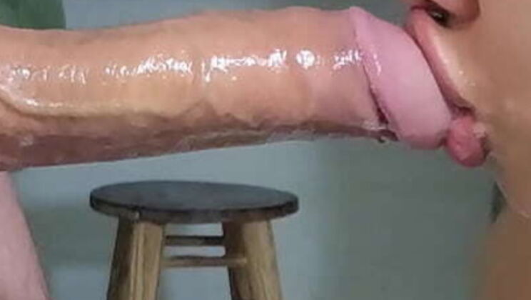 Deep Throat Blowjob POV - Zoe Couple & Kimn Take Cum in Throat