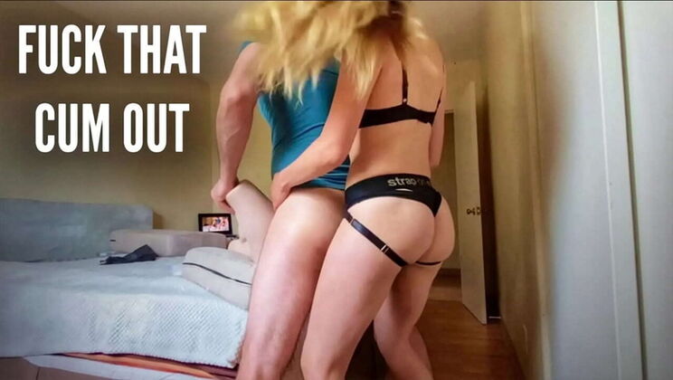 Amateur Wife JuliaSoftdome Pegs Husband With Big Strapon - SilentS Takes It All