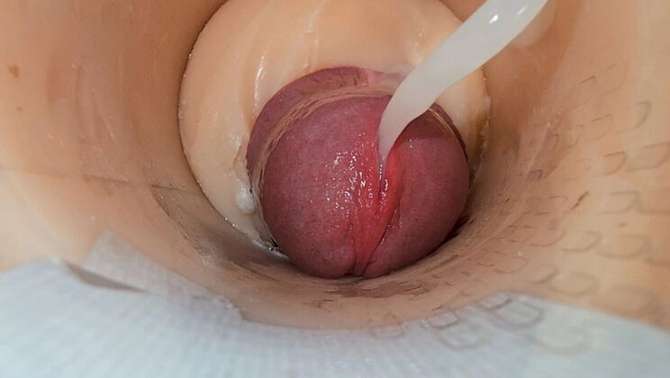 Amateur POV: Huge Cum Explosion Deep Inside Tight Pussy in 4K