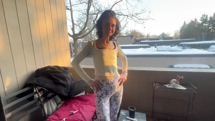 Skanky Slut Gets Porch Fucking - Amateur Brunette MILF Creampie in Doggy Style