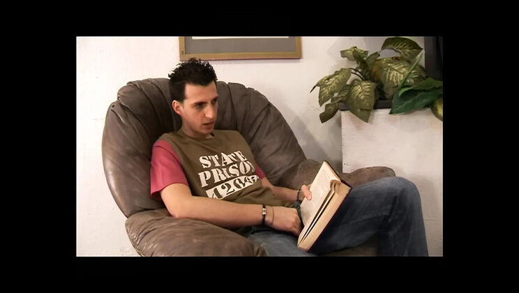 Sexy Stepmom Obsession: Young Guy's Dirty Blowjob Fantasy