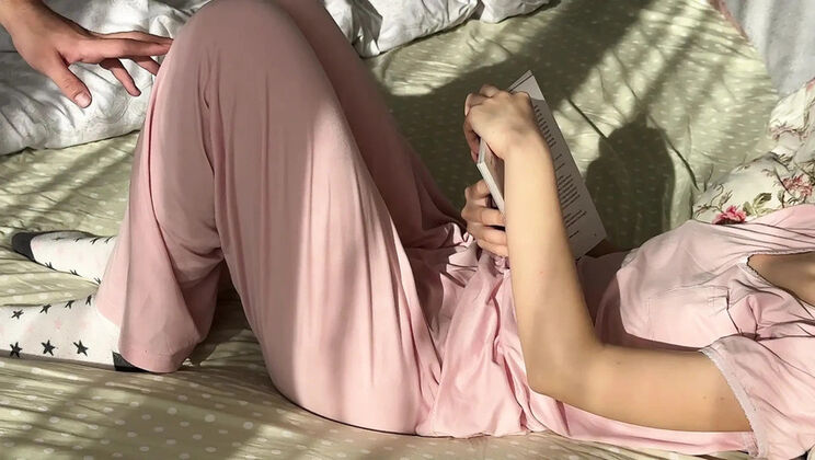 Step Sister Fucks Step Brother While Reading - Freeuse Creampie Teen