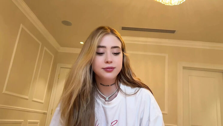 Stepsister Rosie Rider Forgets Panties Sneaking Into My Room - Blowjob & Doggystyle POV