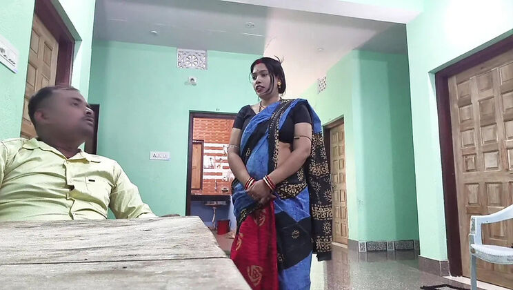 Hot Indian Bhabhi Maid Seduces and Fucks Hard - Desi Homemade Sex