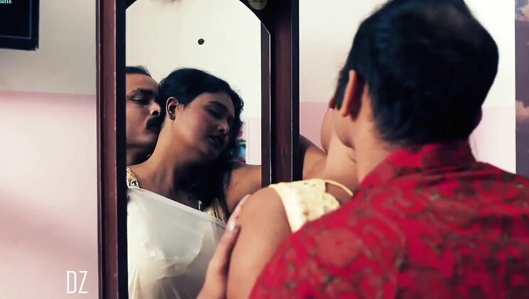 Desi Bhabhi Raw Fuck After Bath - Hindi Audio Big Ass Creampie